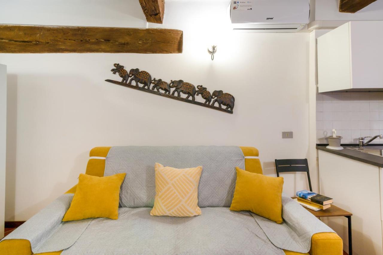 Apartament Parma Portici Antichi Monolocale A 5 Min Dal Duomo Zewnętrze zdjęcie